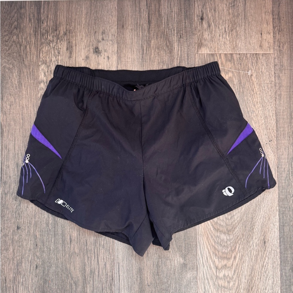 Pearl Izumi Women's Athletic Shorts in Black and Purple